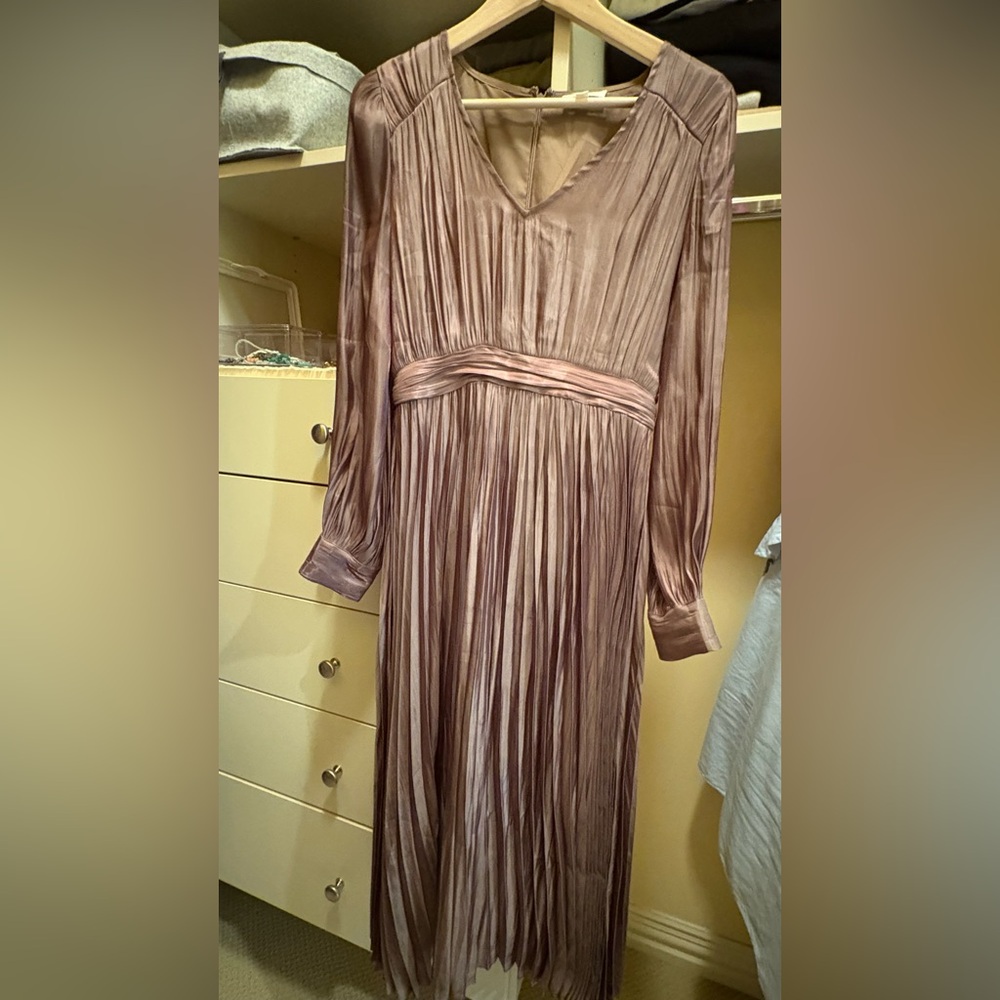 Elegant Mauve Pleated Dress